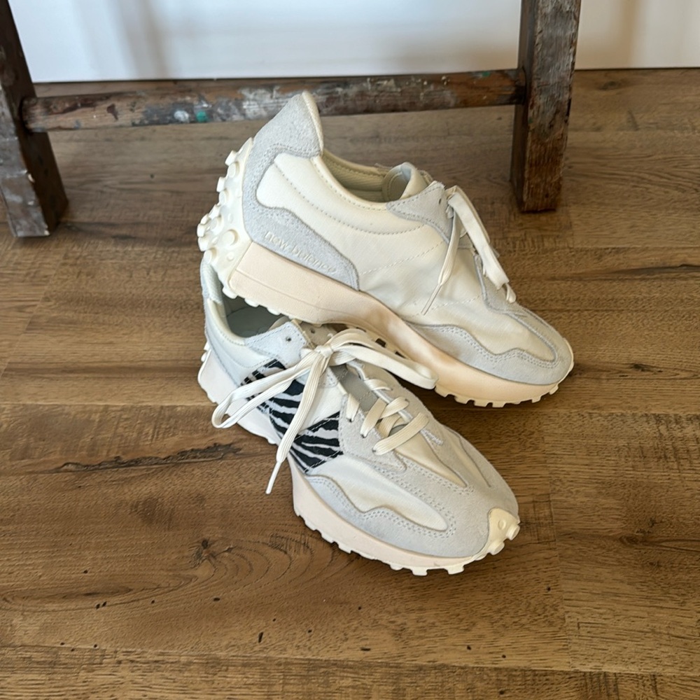 New Balance 327, brand new, never worn